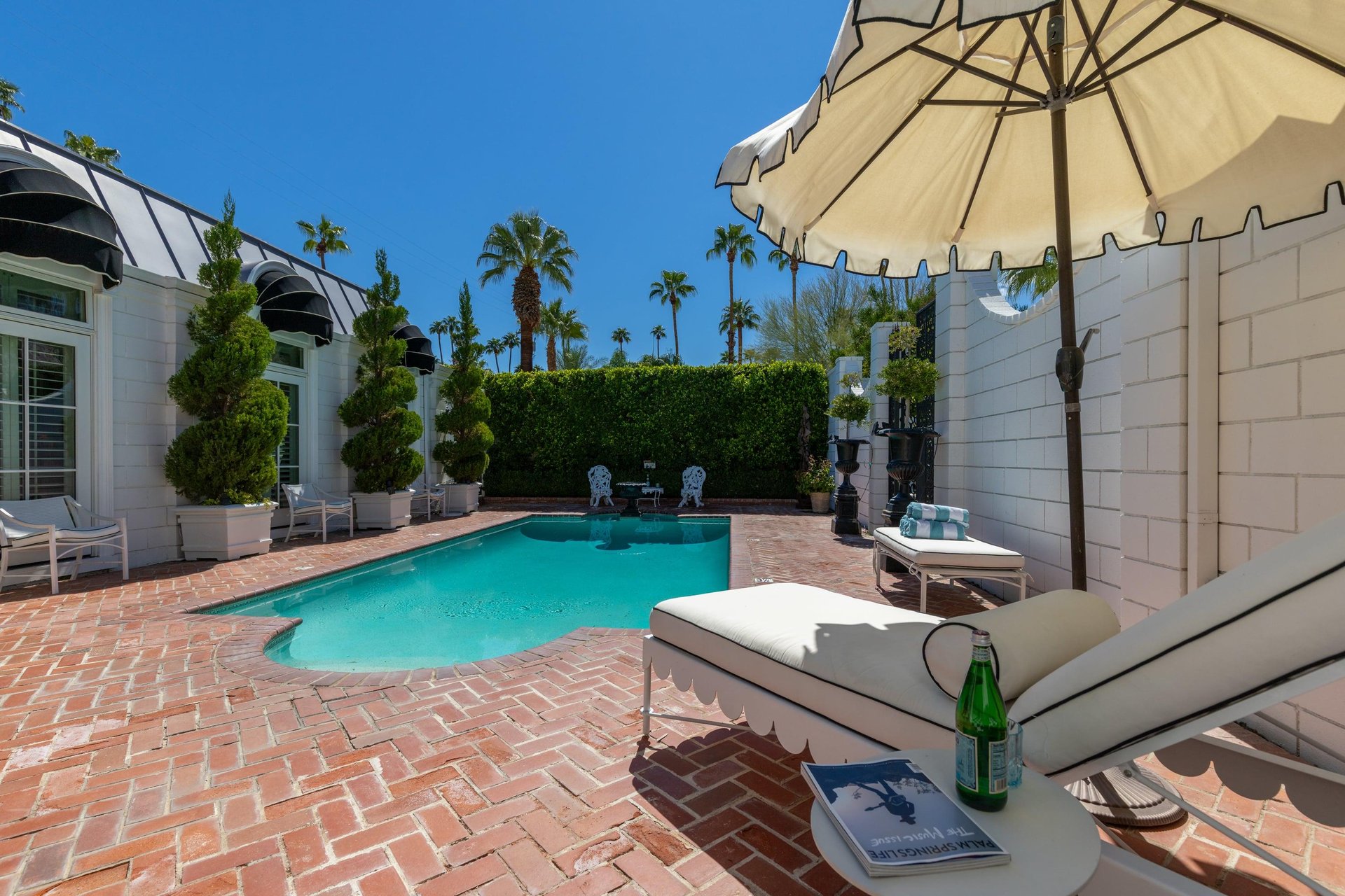 Gorgeous pool