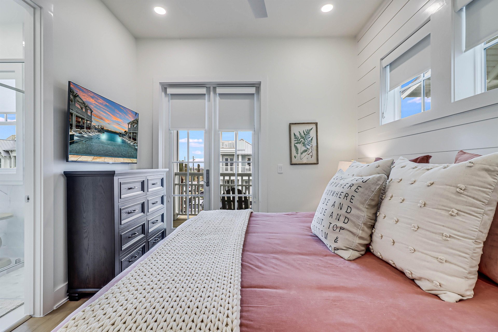 Primary King Bedroom, 2nd Floor