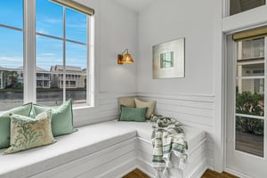 Living Area, 1st Floor