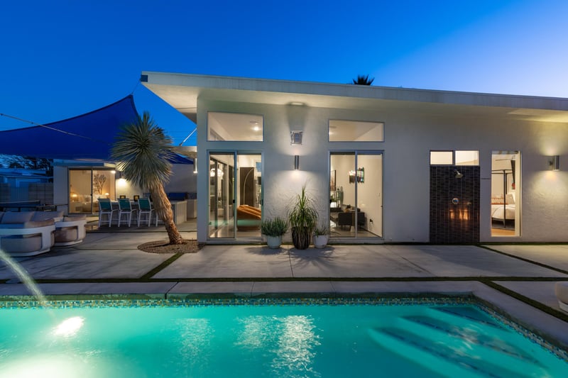 Gorgeous pool and outdoor lighting