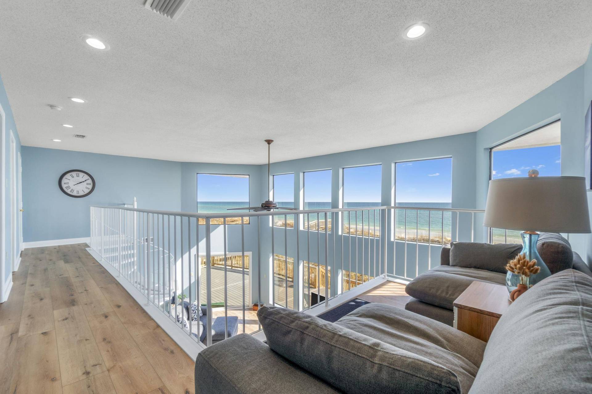 Upstairs Seating Area