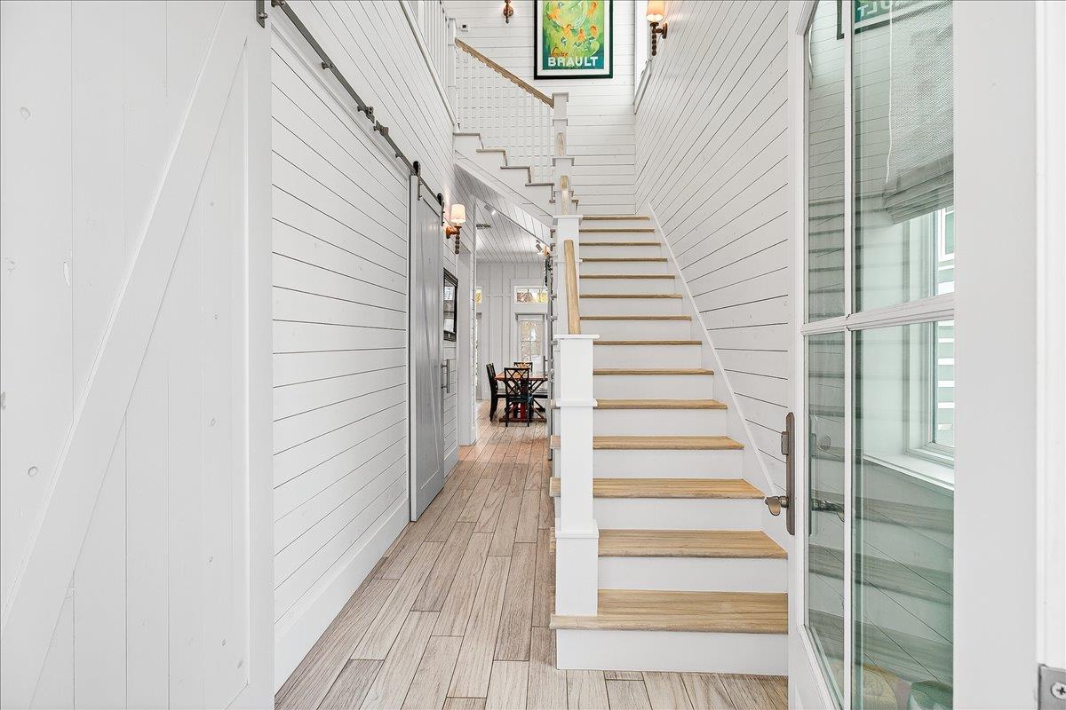 1st Floor, Staircase