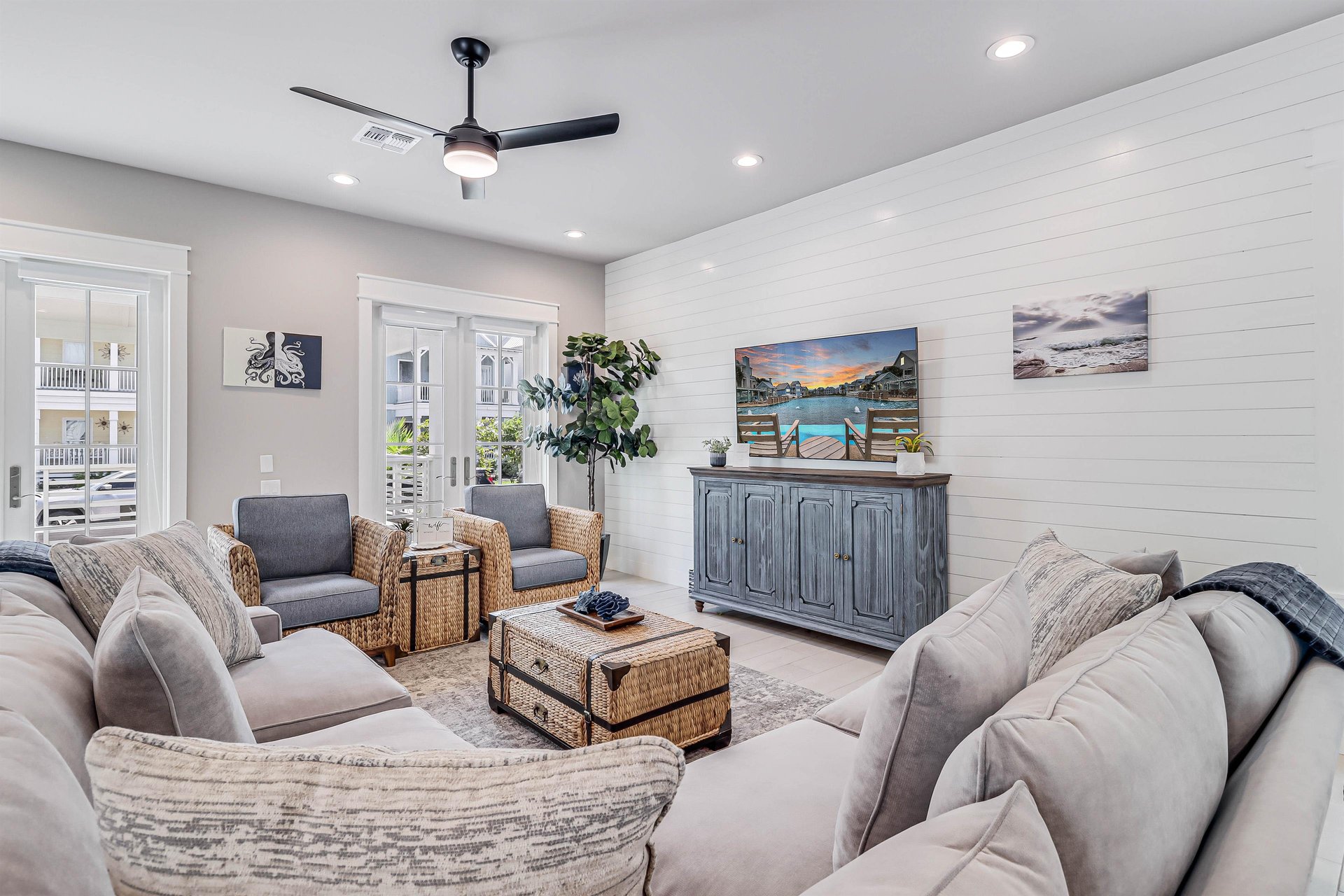 Living Room, 1st Floor