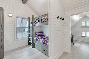 Twin Bunks, 3rd Floor