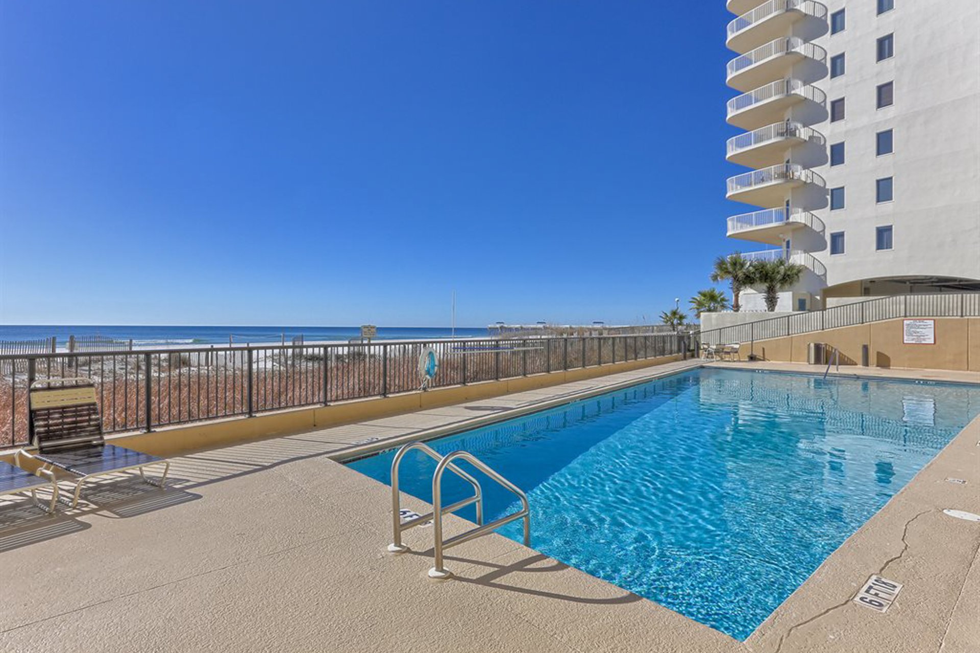 The Palms 714 19