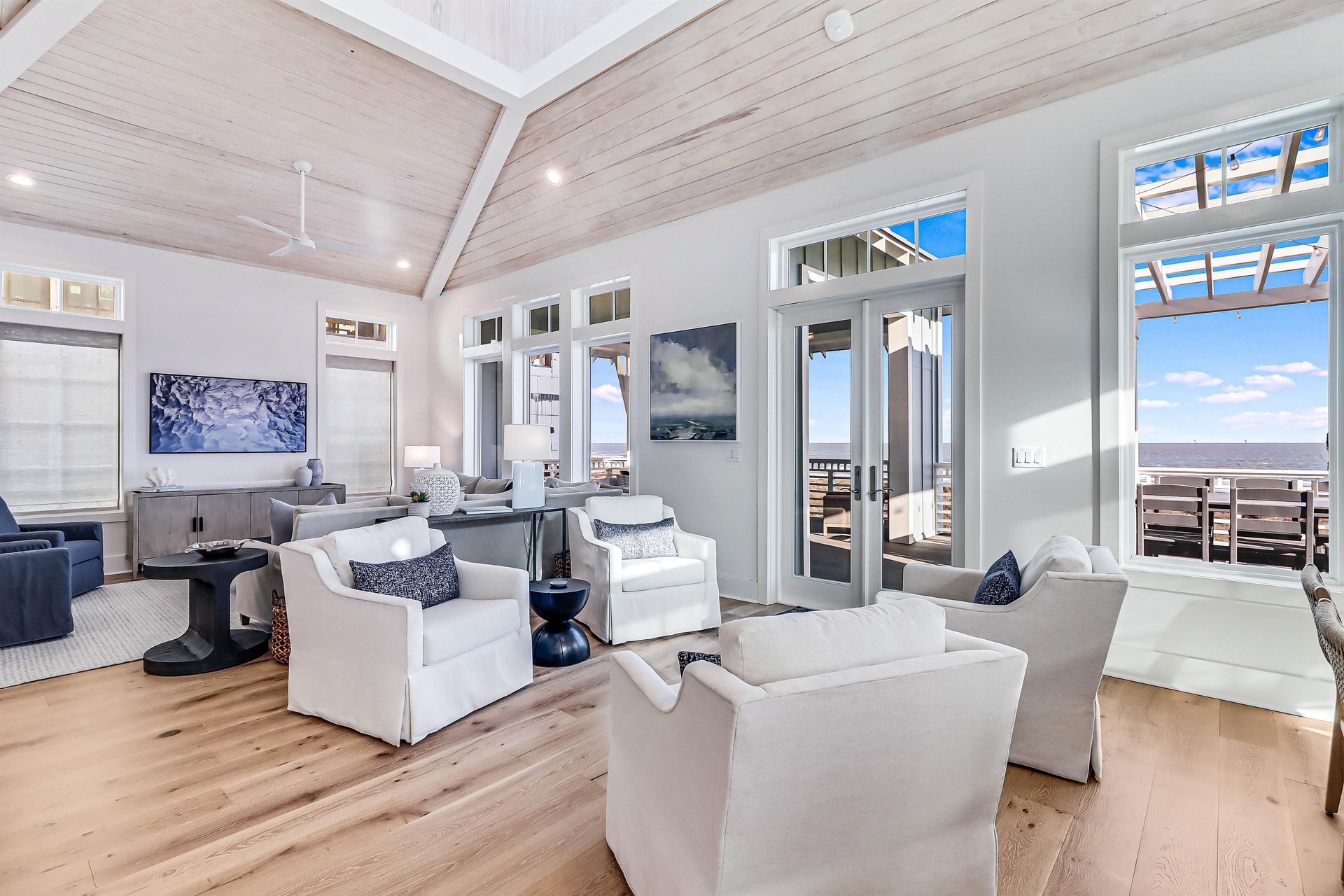 Living Area with Gulf Views, 3rd Floor