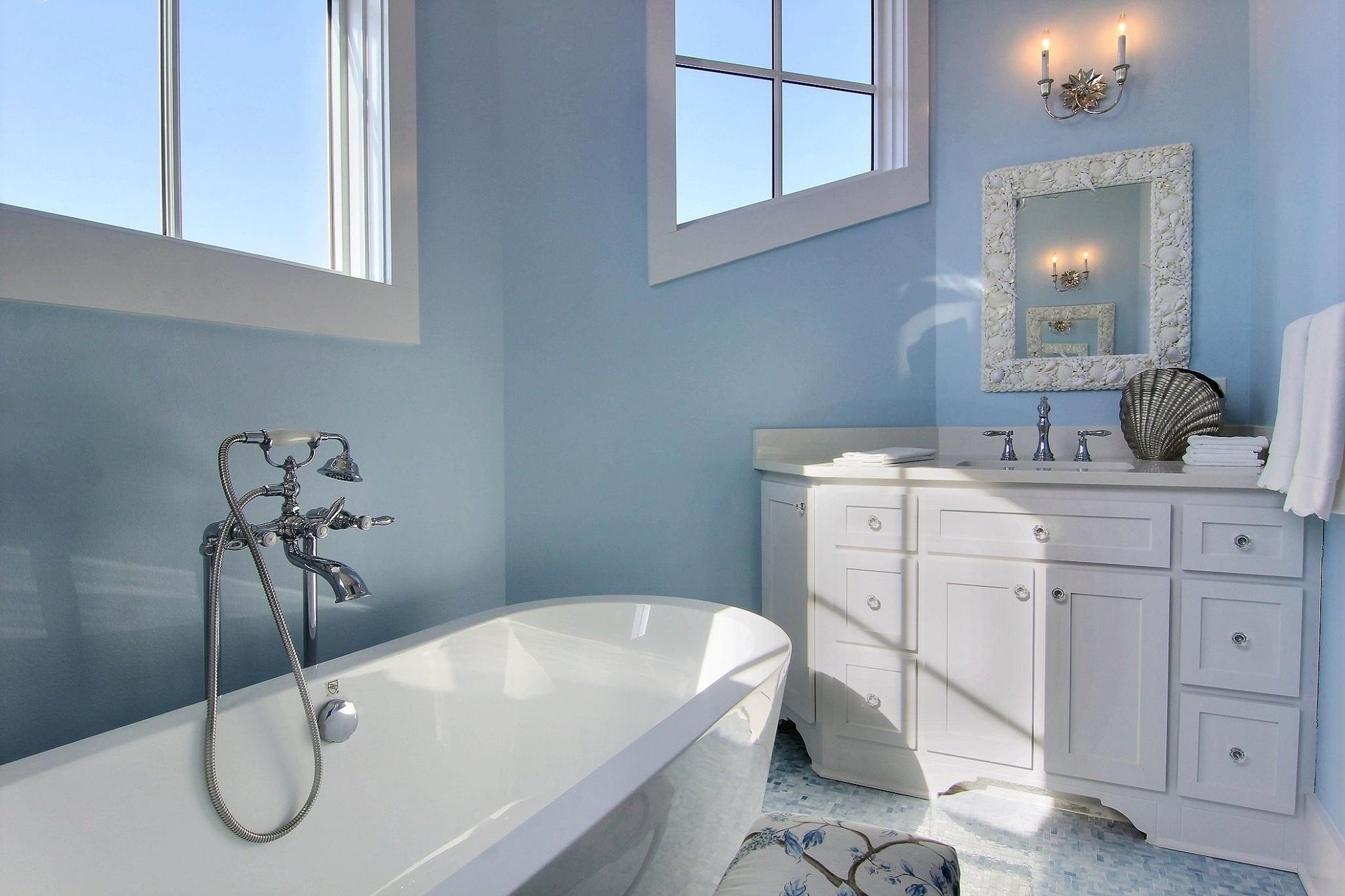 3rd Floor, King Bathroom