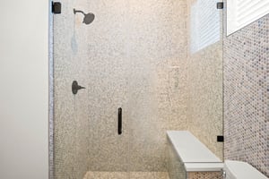 Hall Bathroom, 1st Floor