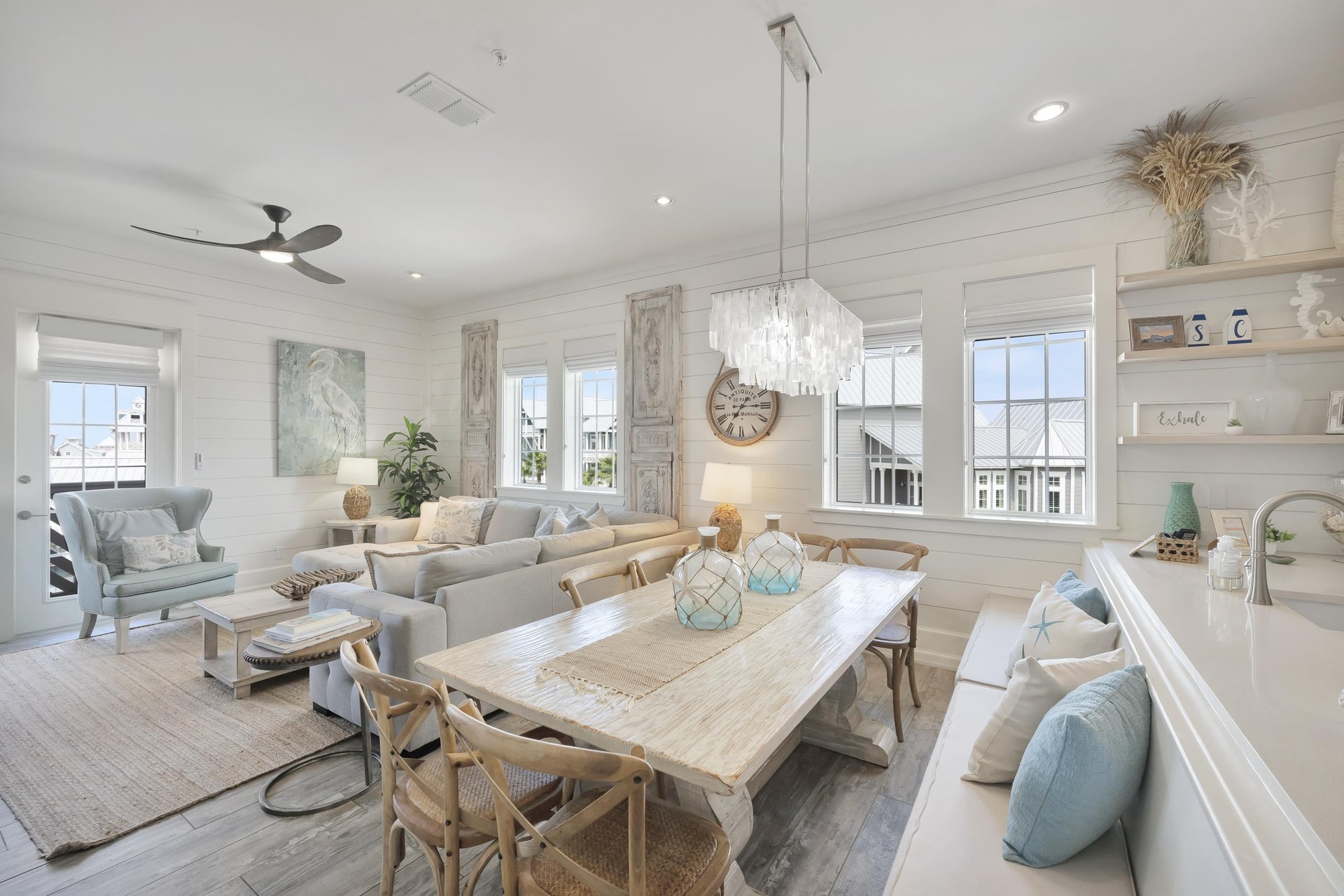1st Floor, Dining Area