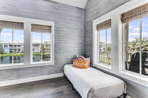 Additional Twin in Living Area, 2nd Floor