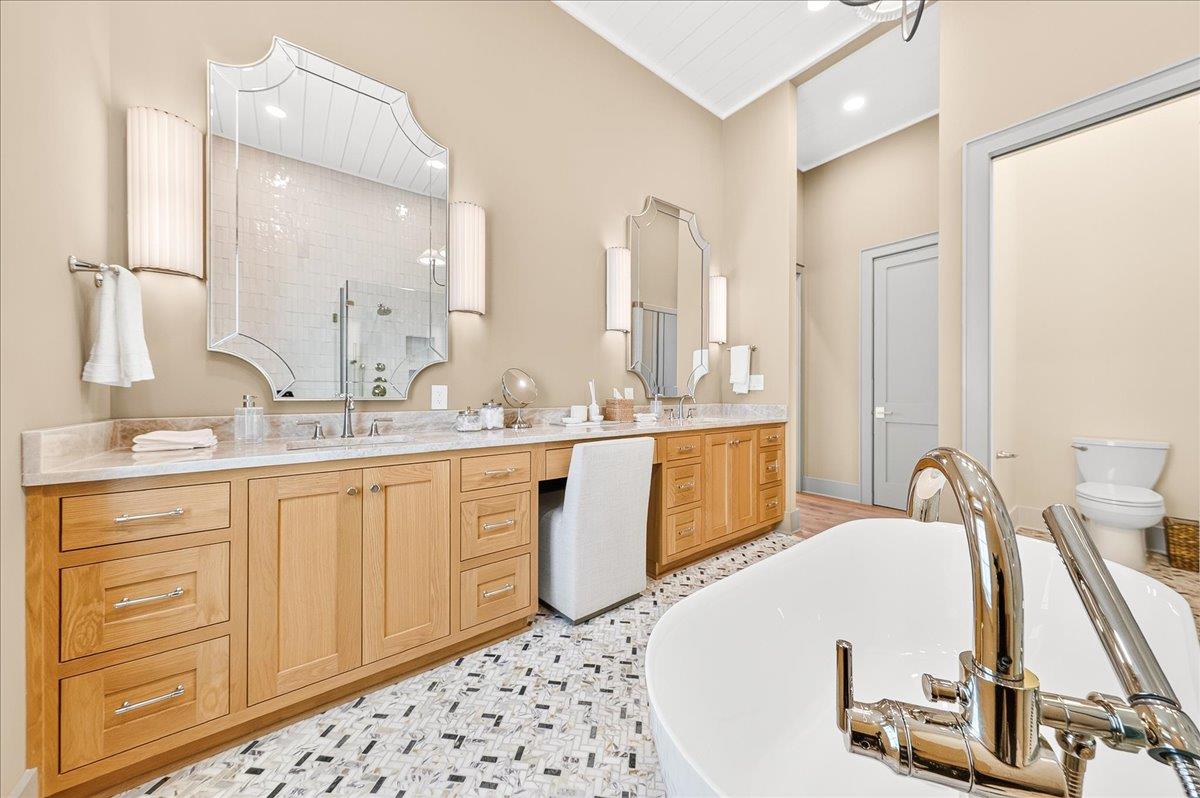 2nd Floor, Primary King Bathroom
