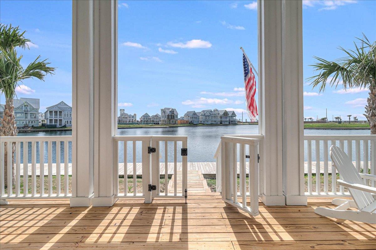 Enclosed Lakeside Patio