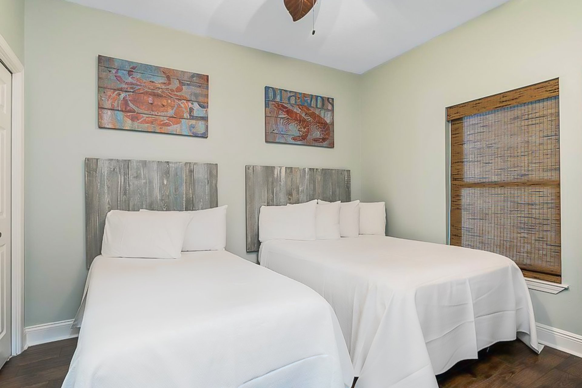 Crystal Shores 604 16