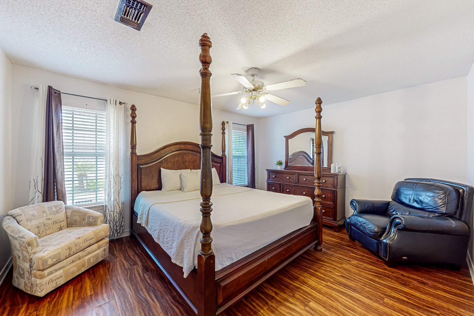 Nortons Beach House 10