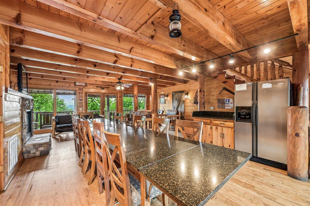 028Dining Room