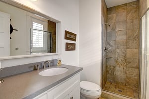 Bunk Bathroom, 3rd Floor