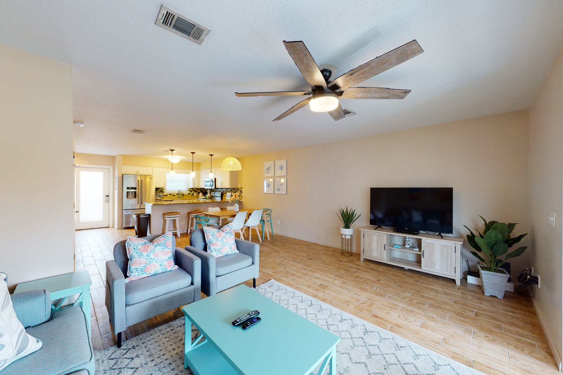 Summer Lake Townhomes 2 6