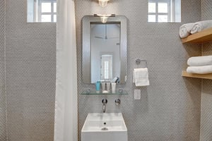 2nd Floor Primary Bathroom