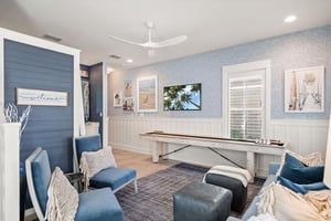 1st Floor, Living Area