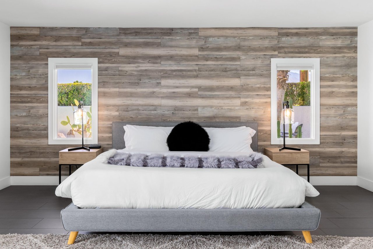 King size bed.