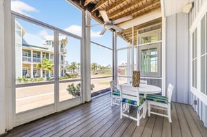 1st Floor, Screened Porch