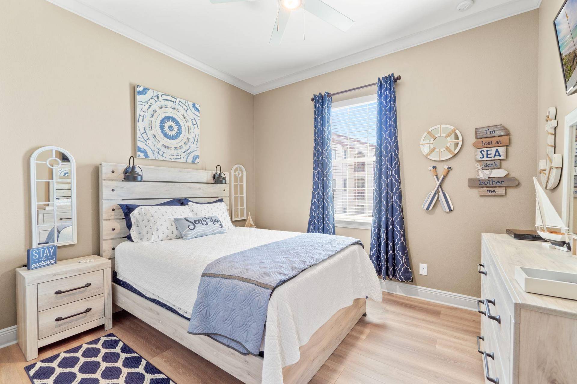 Guest Bedroom 2 Queen