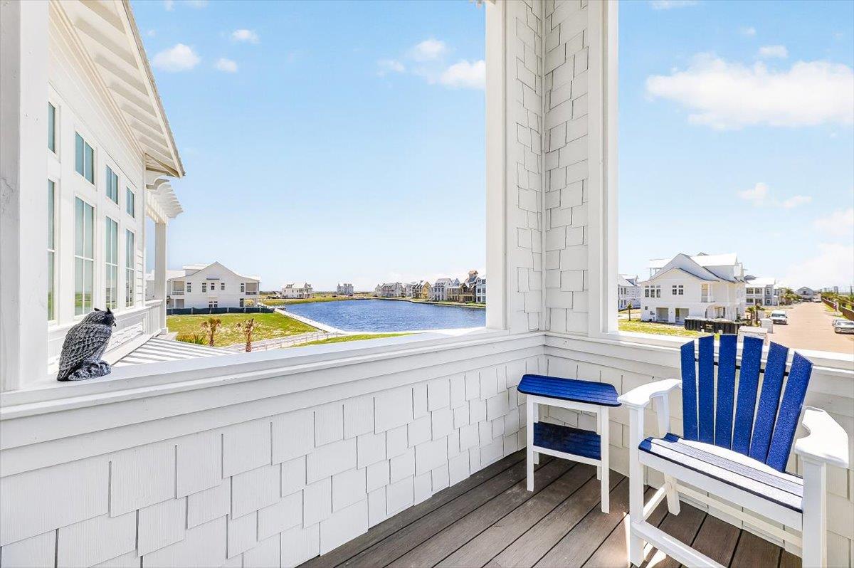 2nd Floor, Primary King Balcony