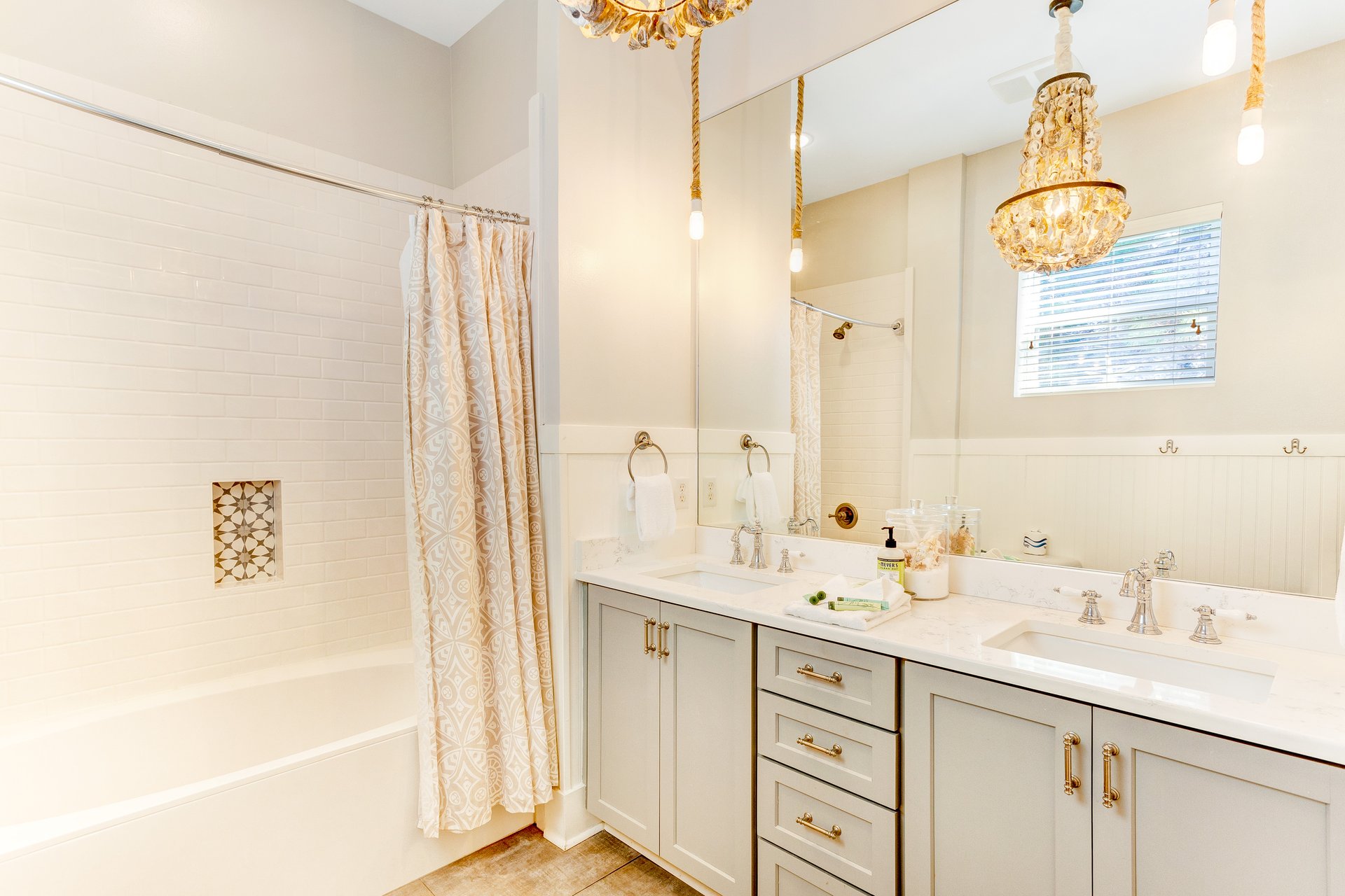 Seacrest Beach  The Lookout 23