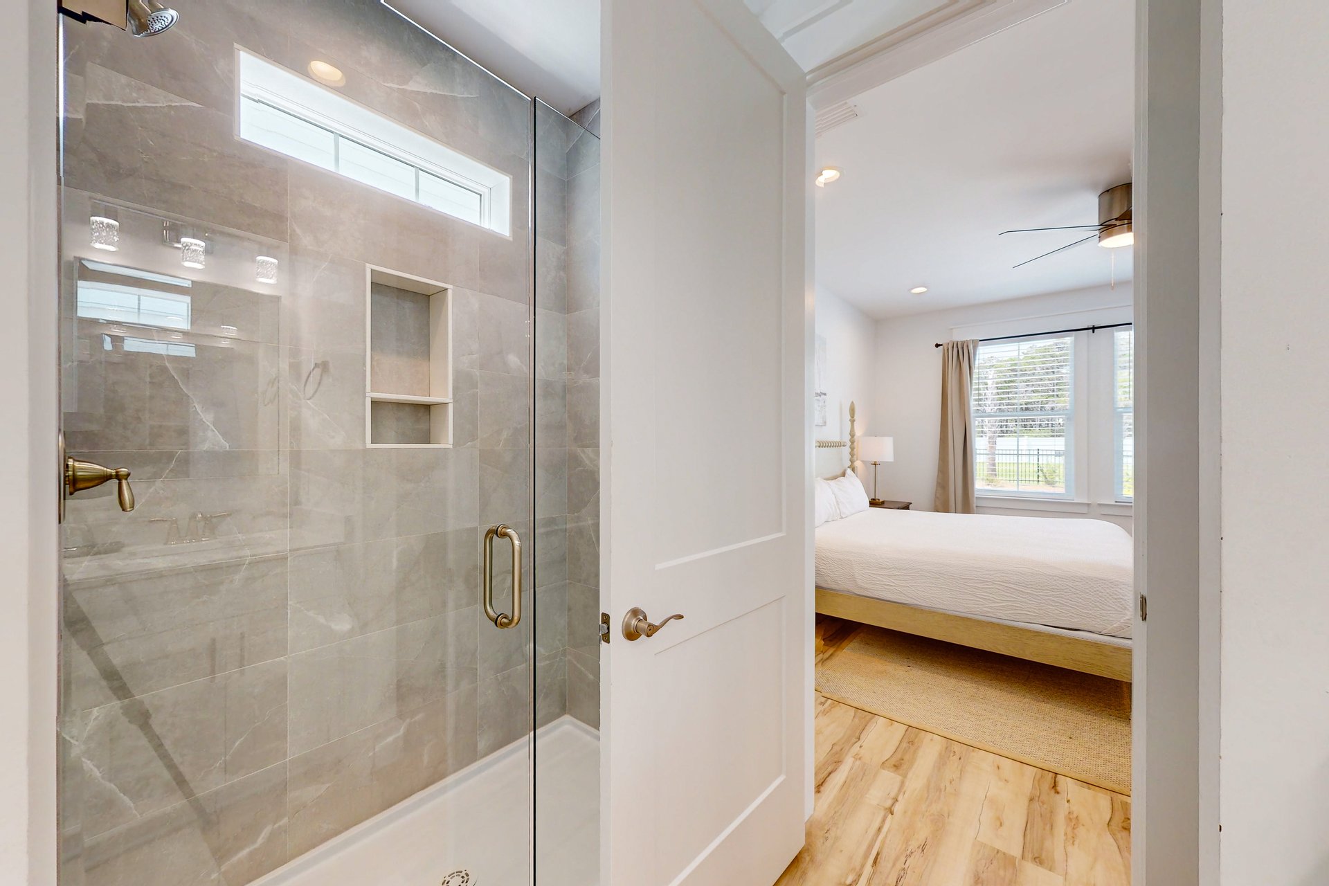 Lyndell Lane Leisure 14