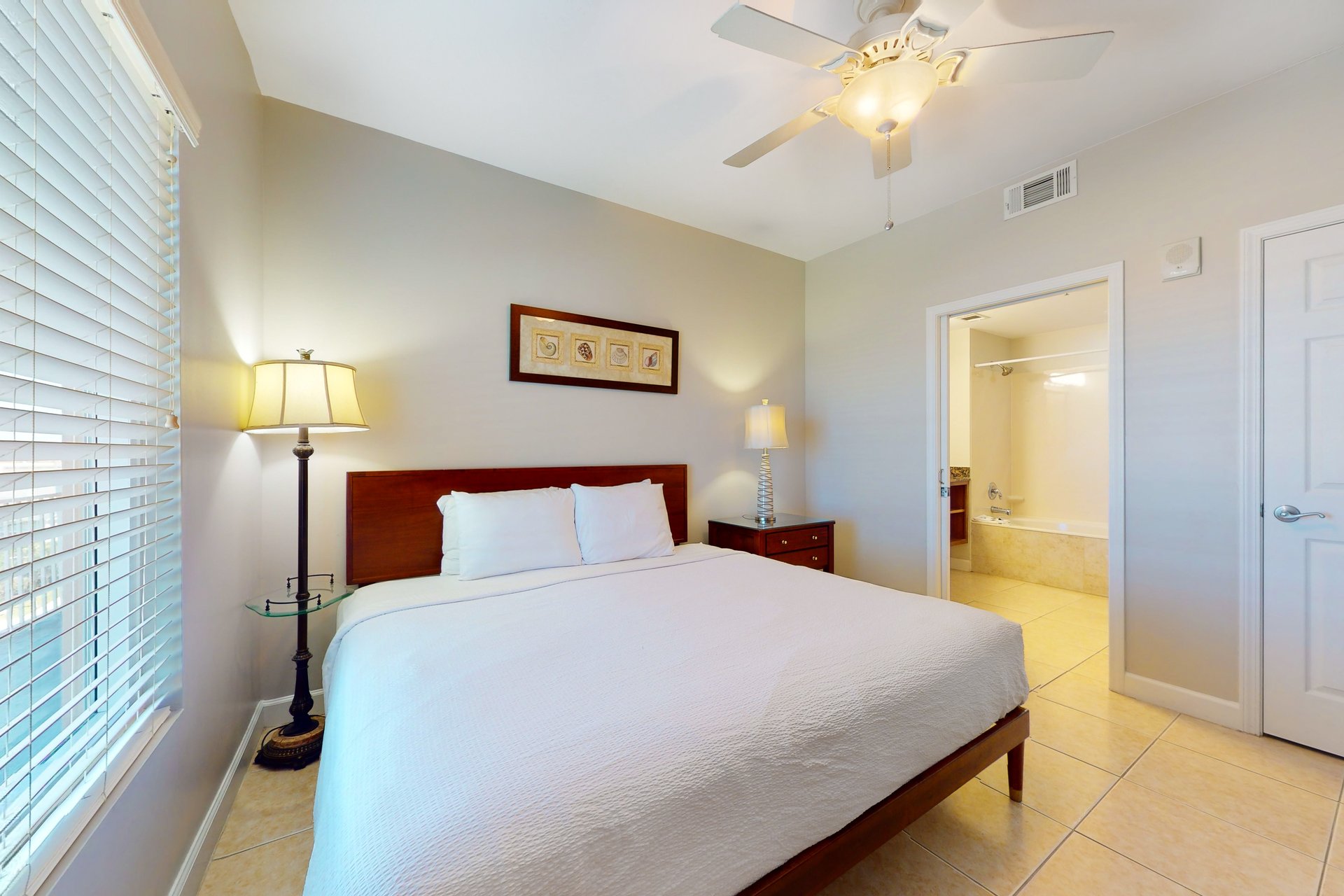 Splash Resort 604W 8