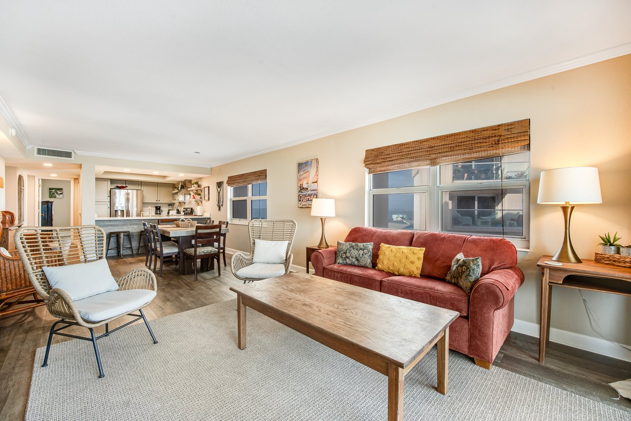 Regency Towers W 701 5