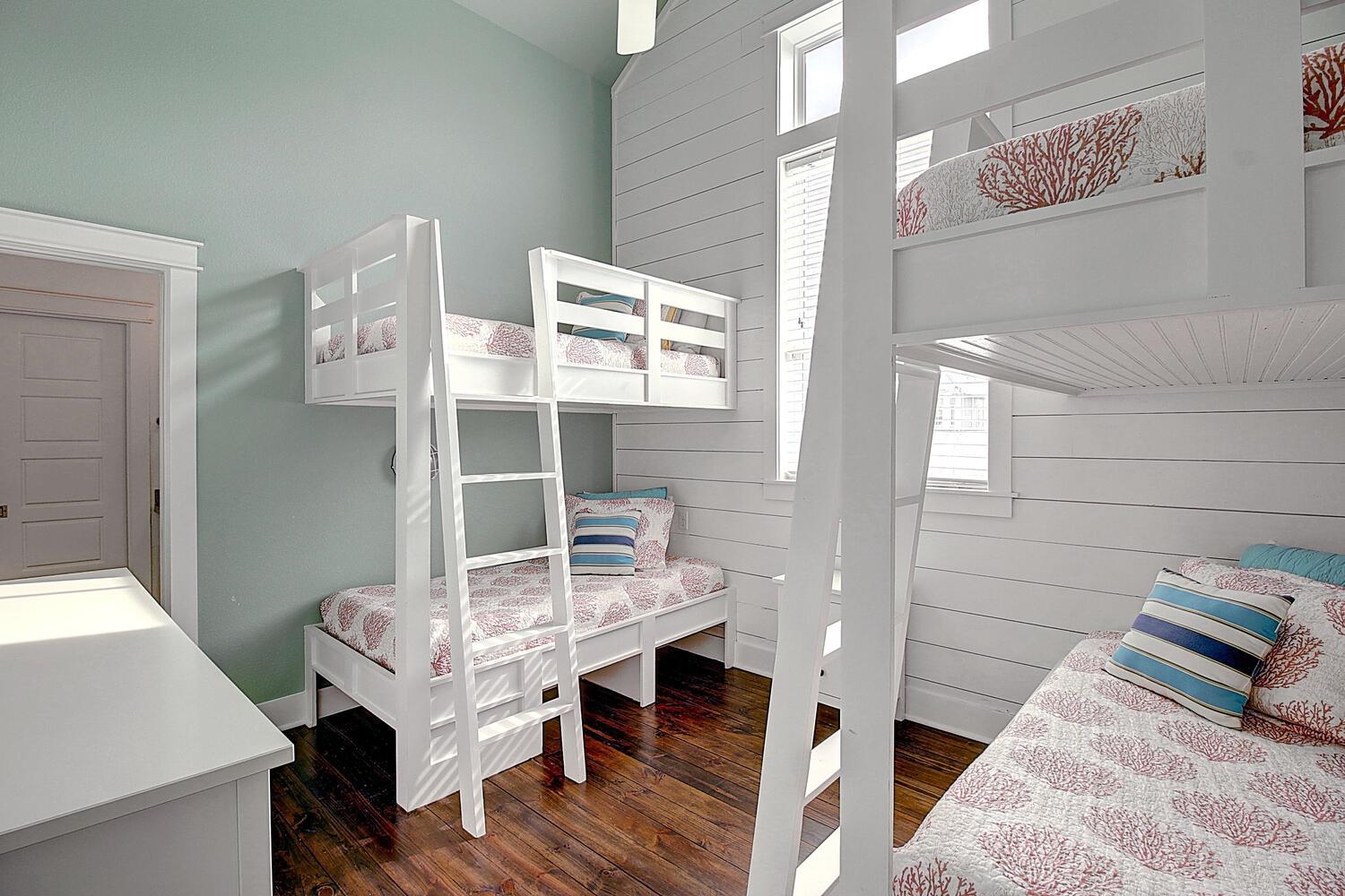 2nd Floor, Bunk Bedroom