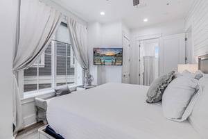 King Bedroom, First Level