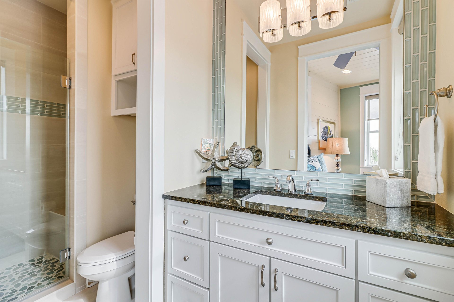 King Suite, 2nd Floor