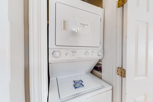 5610336.jpg