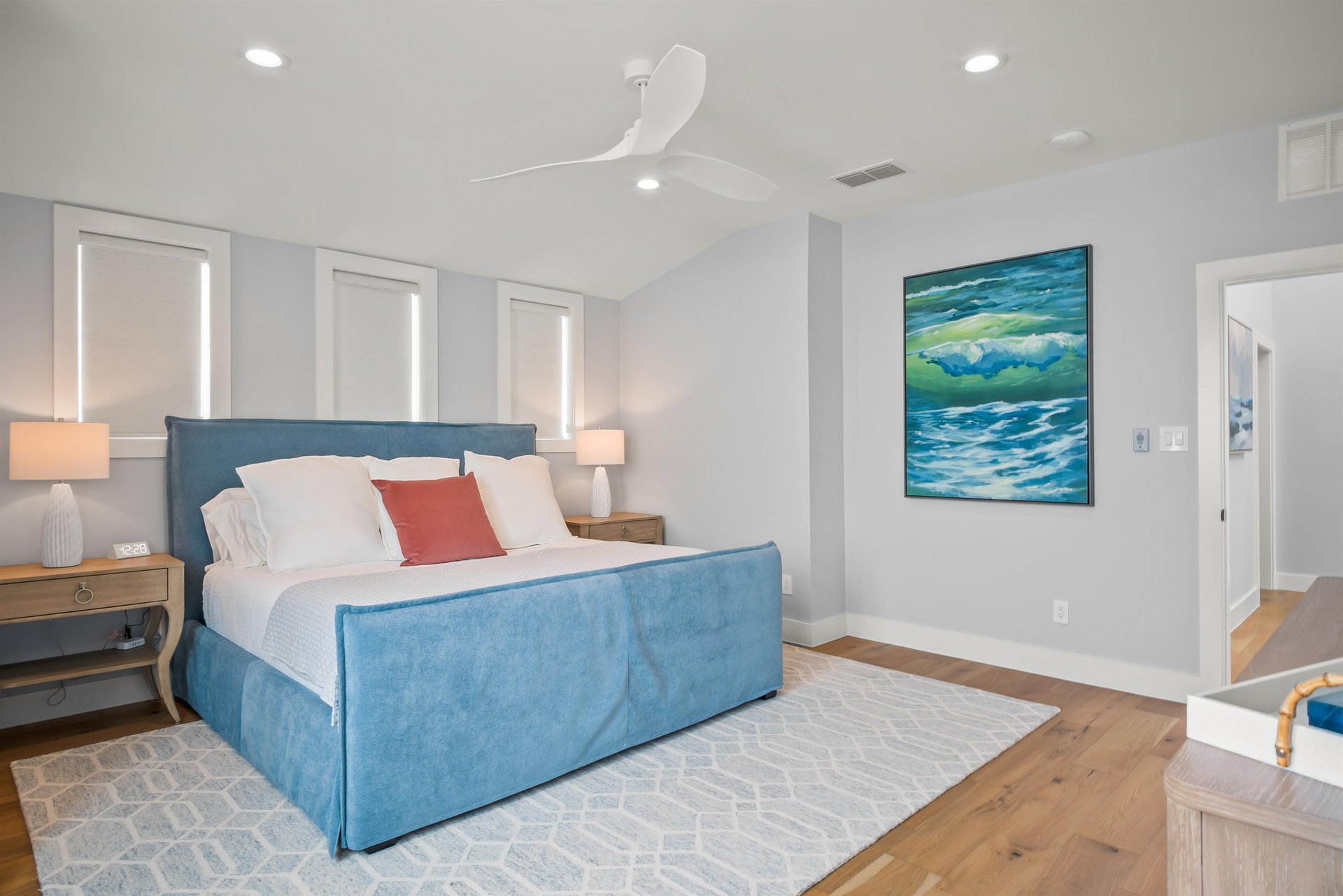 King Bedroom, 3rd Floor