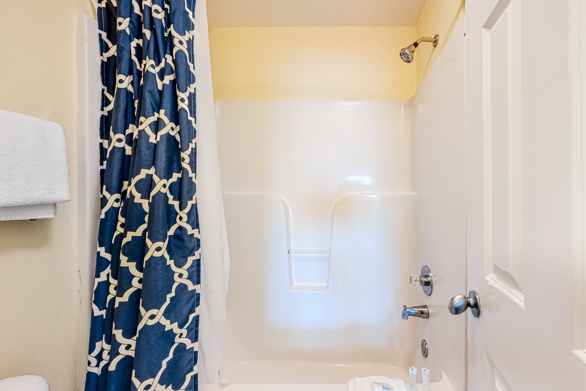 Grand Caribbean 410 16