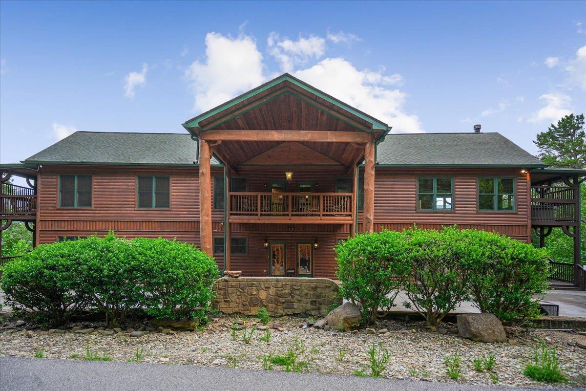 001Front Elevation
