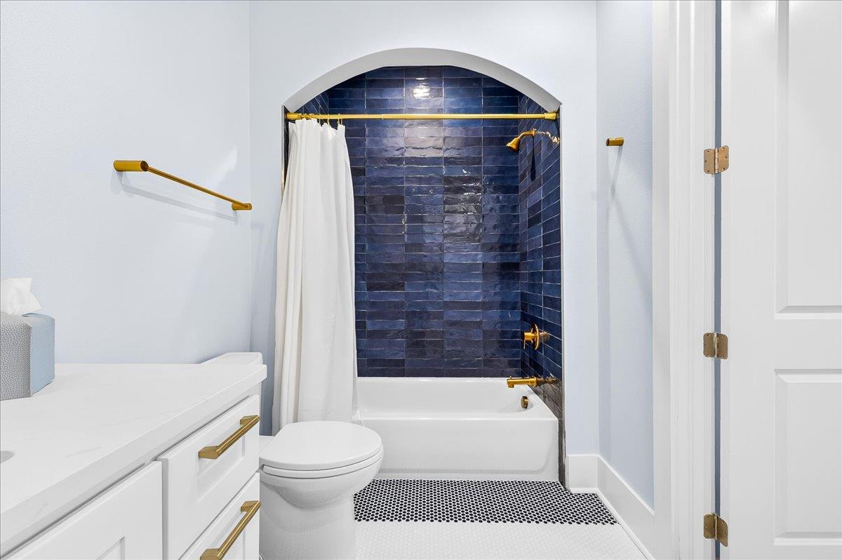 First Floor Bathroom