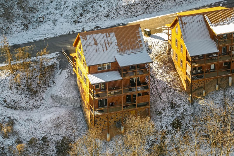 aerial rear exterior