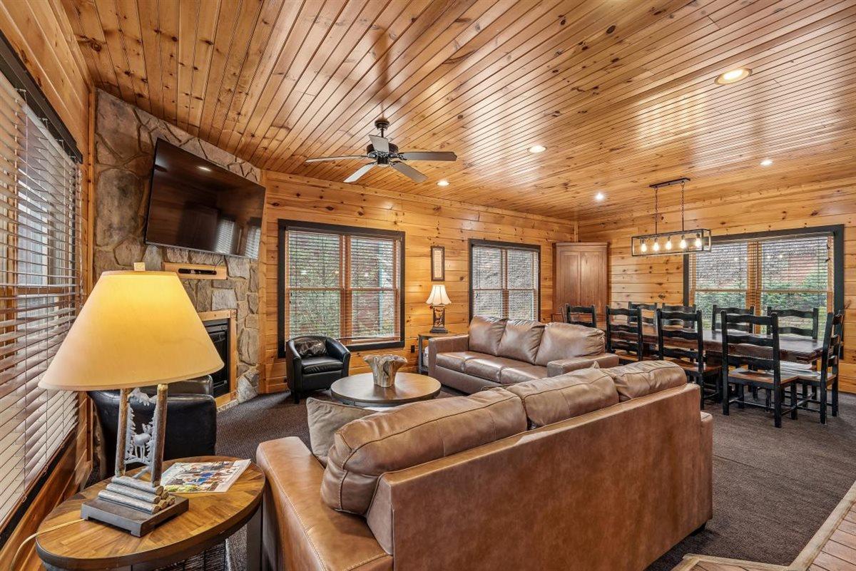 15Living Room