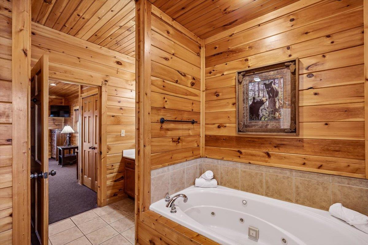 044Primary Bath