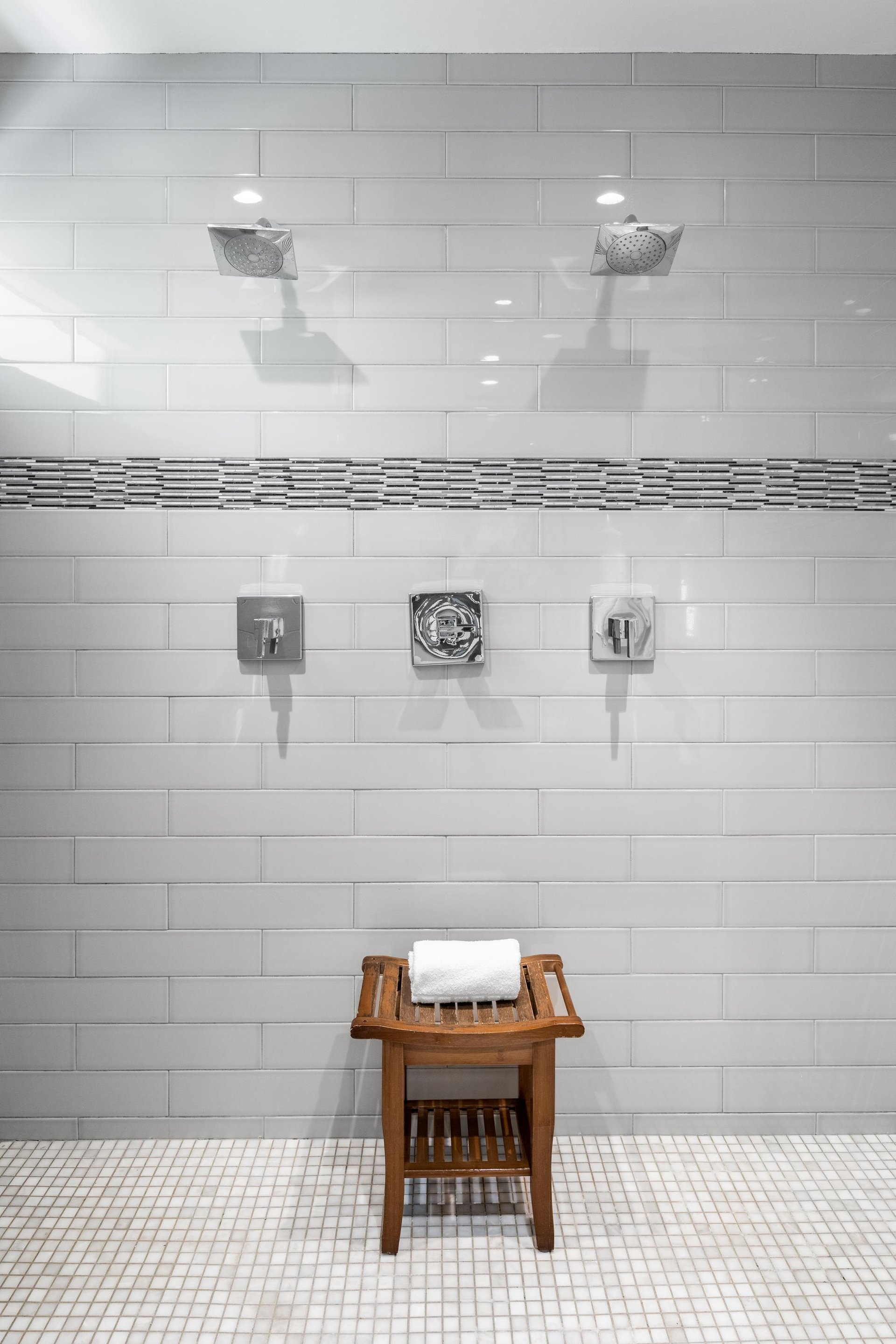 Walkin shower.
