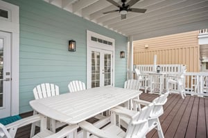 Lakeside Porch, 1st Floor