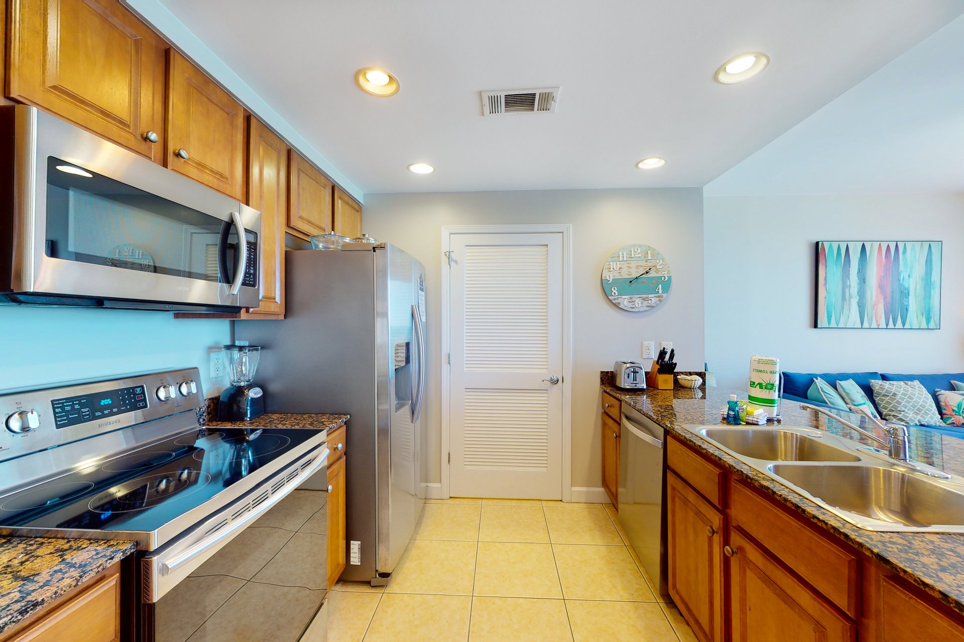 Splash Resort 604W 6