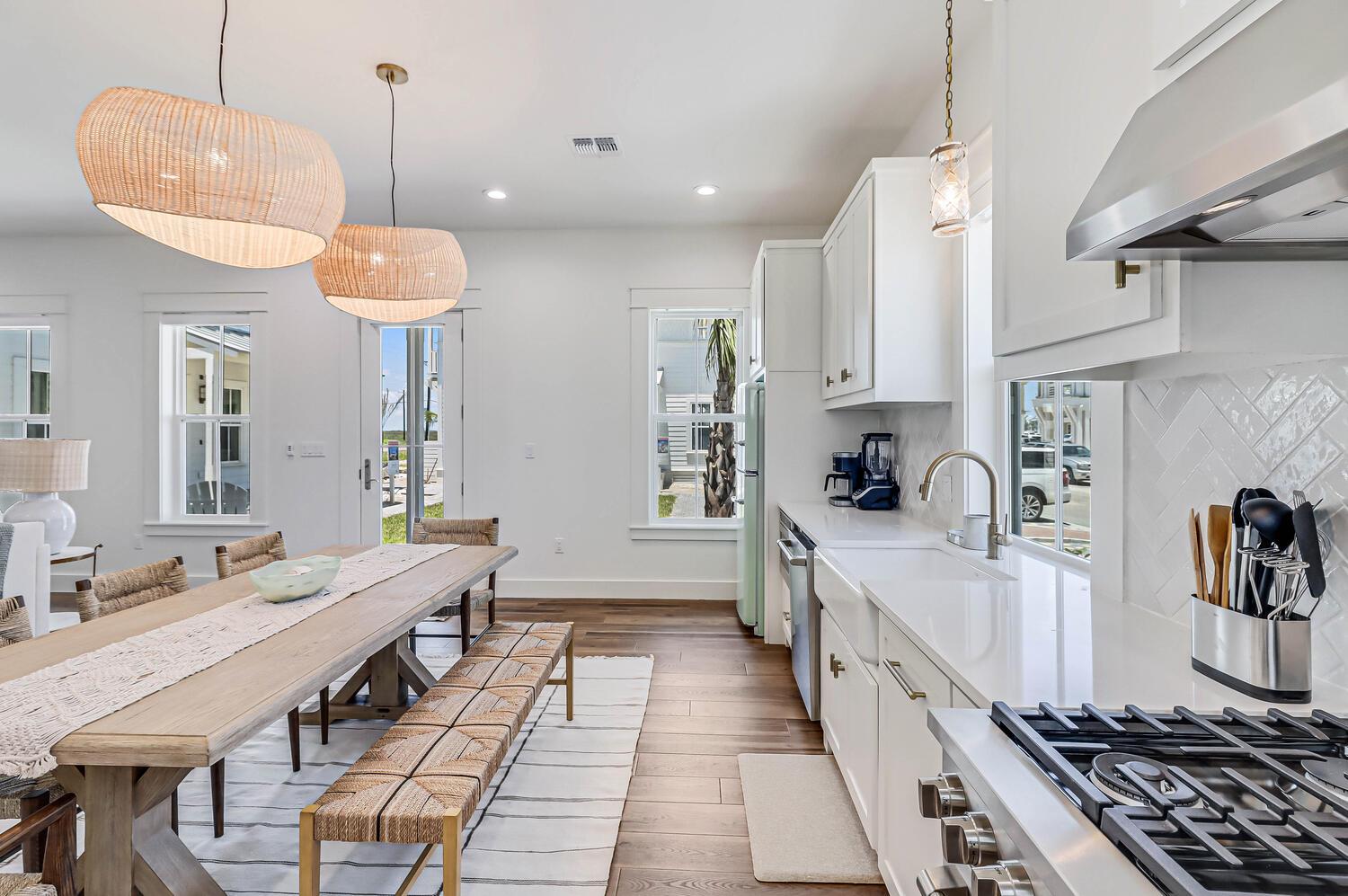 Dining AreaKitchen, 1st Floor