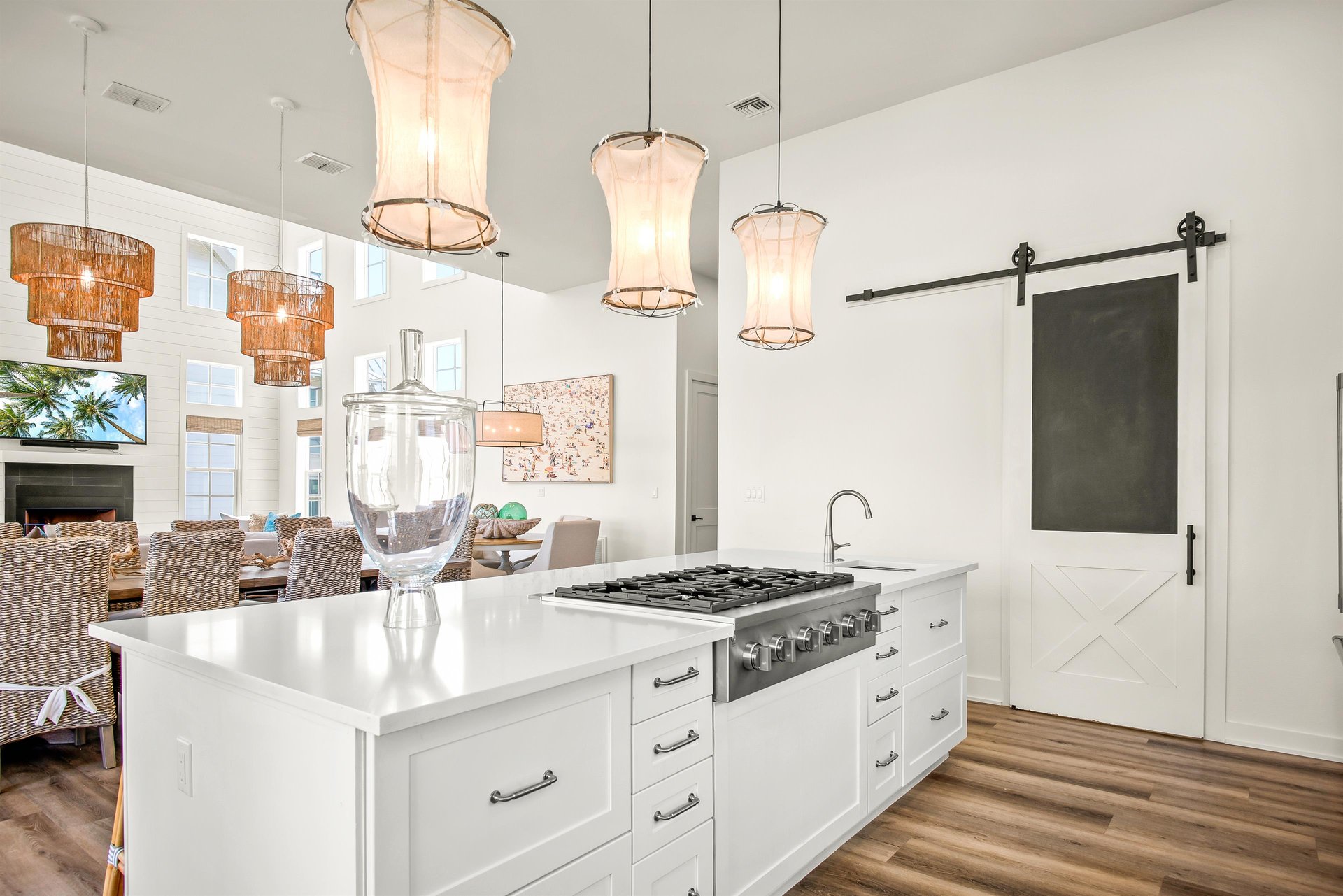 2nd Floor, Kitchen