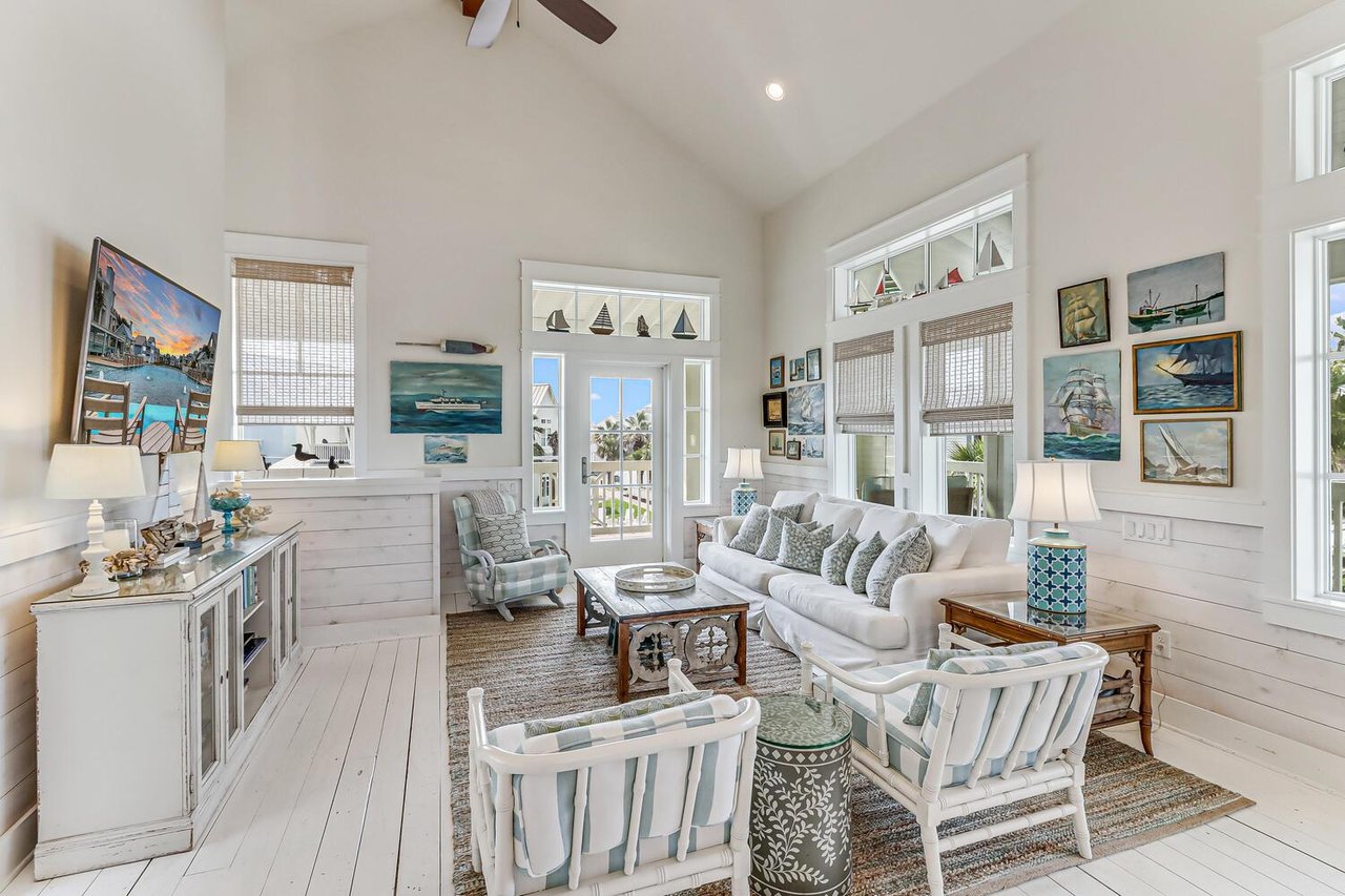 Living Area, 2nd Floor