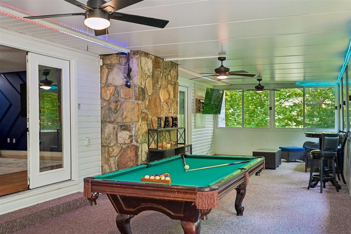 59Screened Porch