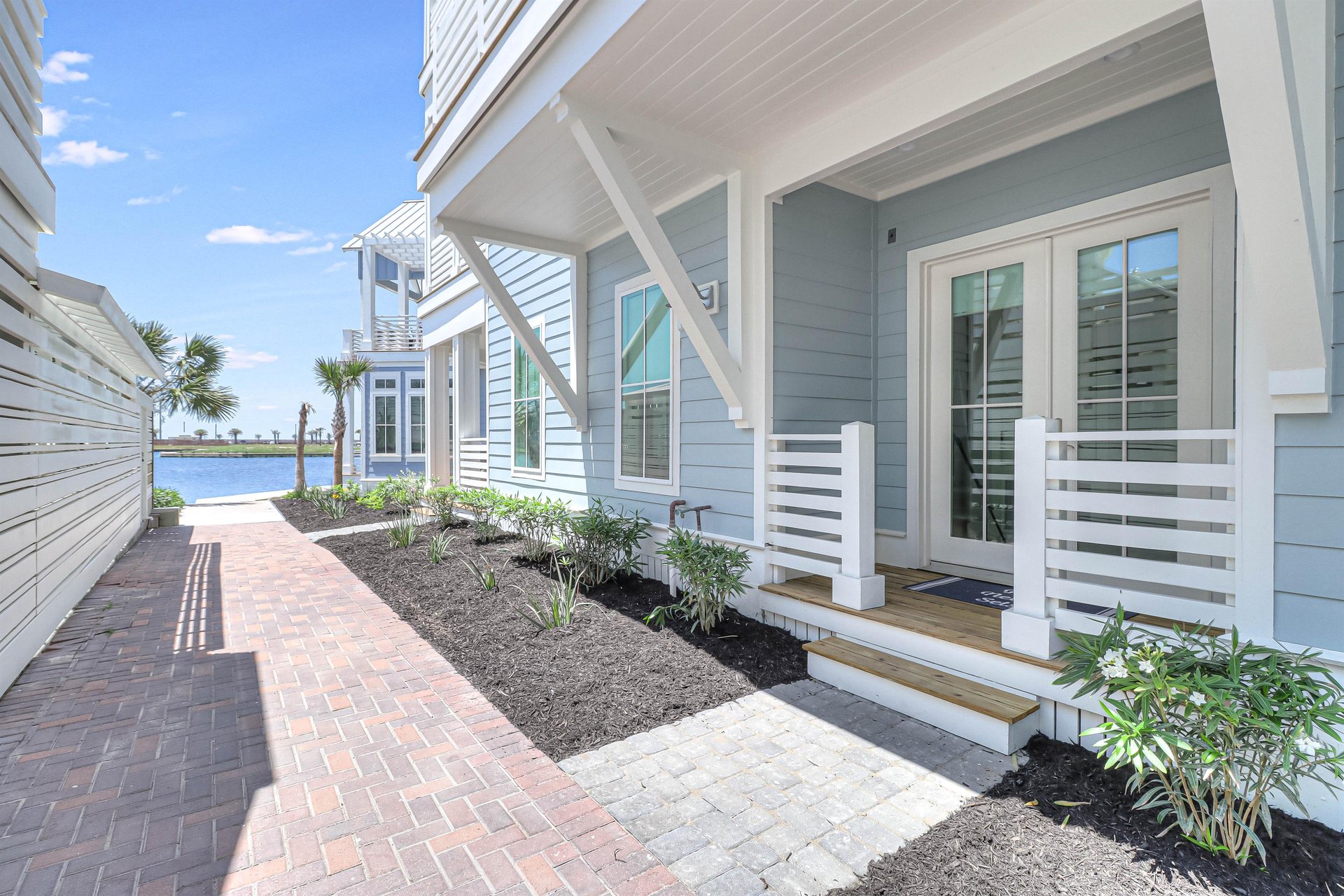 Side Porch W Pool  Boardwalk Access, 1st Floor